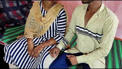 Neighbor freshly married bhabhi ji called for help and gave her hardcore snatch full HD porn with Clear Hindi Audio