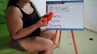 Latina gordita sexy hablando sucio JOI mi primer video: Doy instrucciones a hombres de como masturbar a las mujeres y como hacer bust