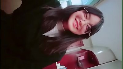 çœ¼é•œå°å§å§åŠæŽ¨åŠå°±è®©å¥¹åƒé¸¡å·´åŽæŠŠå¥¹ä¸Šäº†