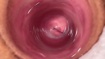 Camera deep inwards Mia's taut creamy pussy