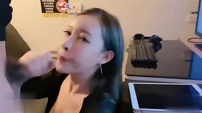 ä¸­å›½ç¾Žå¥³ç‹‚è‰98å¹´å¸ˆèŒƒå­¦é™¢çš„ç³»èŠ±ç¾Žçœ‰åŽå…¥ç¾Žè‡€å°ç©´å¤ªç´§å‡ åˆ†é’Ÿå°±å°„äº†