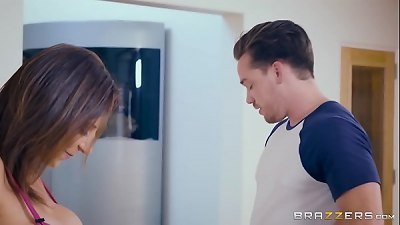 Brazzers - sloppy milf Sara Jay pounds hers sons mate