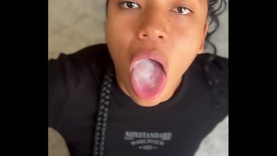 super-cute brunette, my stepsister's hottest friend comes in and gives a sweet deep throat -amateur couple- nysdel