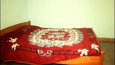 These two tourists crossing paths in a park could discover unexplored places and never-to-be-forgotten moments together.