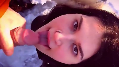 Risky deep throating a stranger in a public park and gulping red-hot spunk