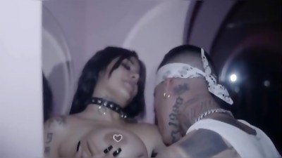 Santa fe klan y Karely Ruiz