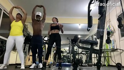 2 horny students and a kinky ultra-kinky coach to push the meatpipe on them