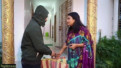 Auto driver plumbs handsome passenger Bhabhi! With Clear Audio