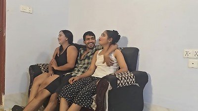 Desi sex blow and bbc porno for Bengali Cumsluts 3 way A fellows 2 chicks screw