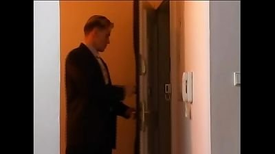 tugging cougar gargles a enormous sausage - eroticplanet