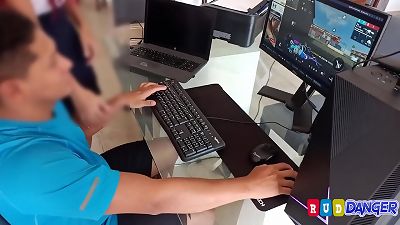 Explosive 18yo Mexican: thick Tits, ideal butt and the Landlord Can't Miss It! Explosive 18yo Mexican: big Tits, perfect bootie and the Landlord Can't Miss It!