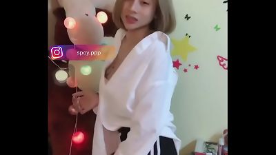 Bigo Live Vietnam sumptuous lady meaty mounds