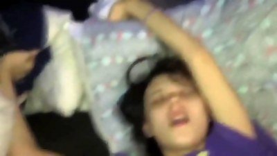 Su cara lo dice todo: chica gozando toda la verga en el ass