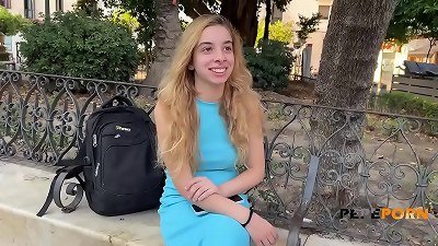 She's that 18 years old honey you'd love to fuck! Irina love wants to experiment :-D